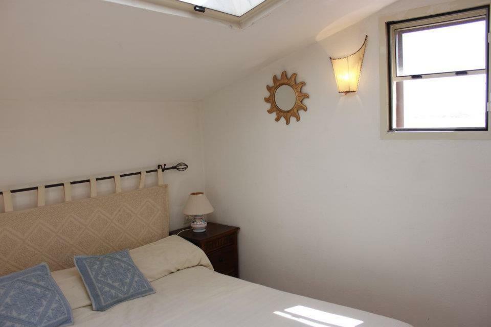Casa Mughetto R5055 Seafront, Private Sea Access, Swimming Pool Villa La Maddalena  Exterior photo